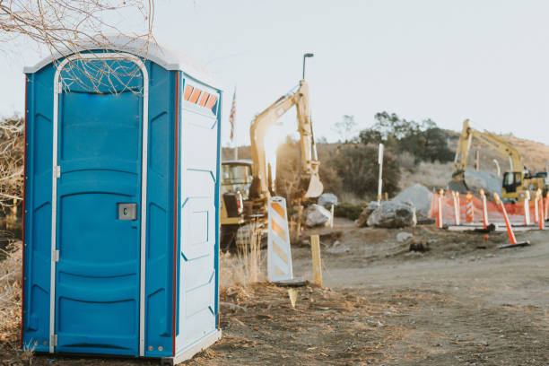 Best Porta potty delivery and setup  in Grand Blanc, MI